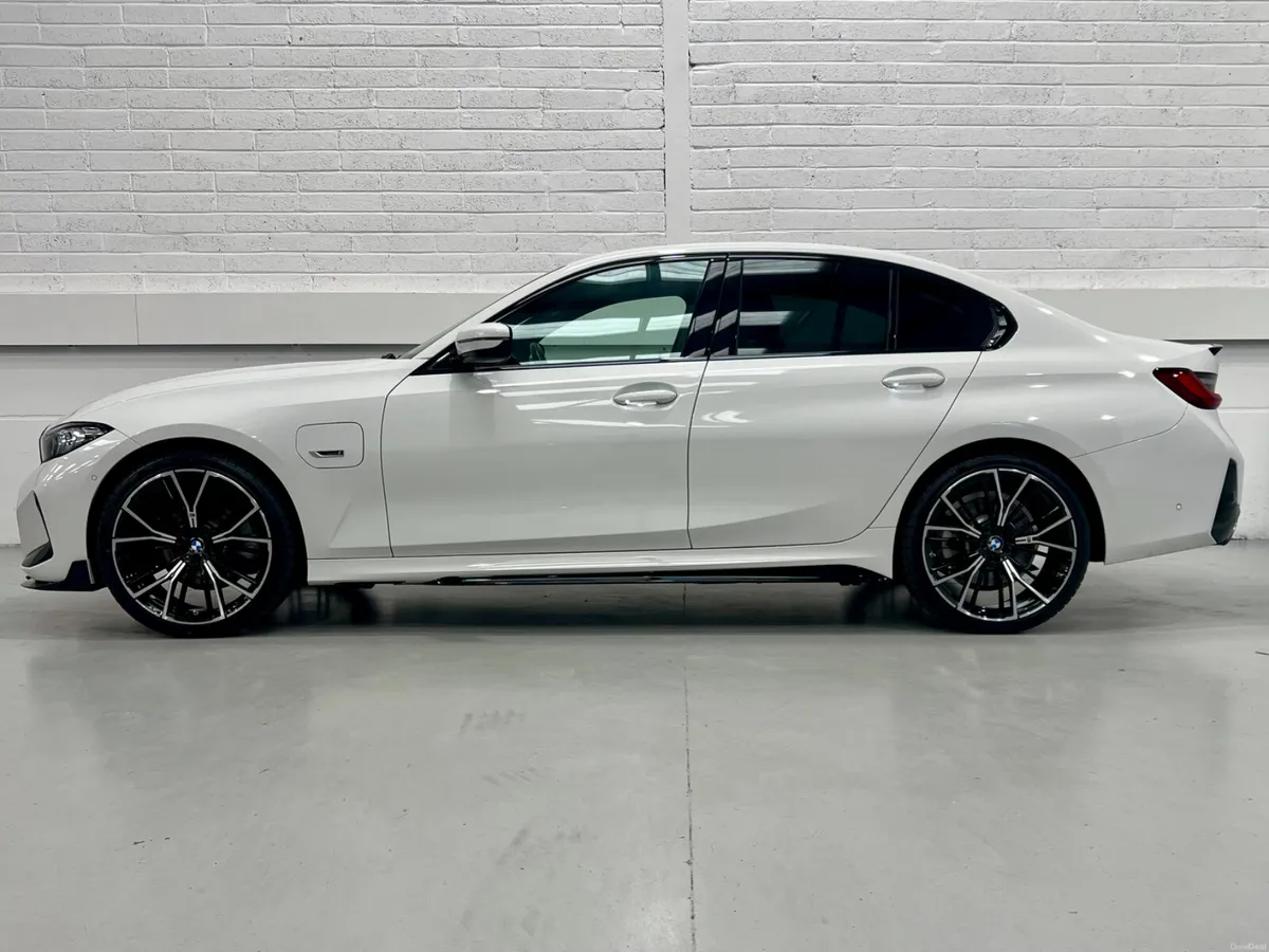 BMW 3 Series 330e M Sport G20 LCI PHEV 290bhp Auto - Image 4