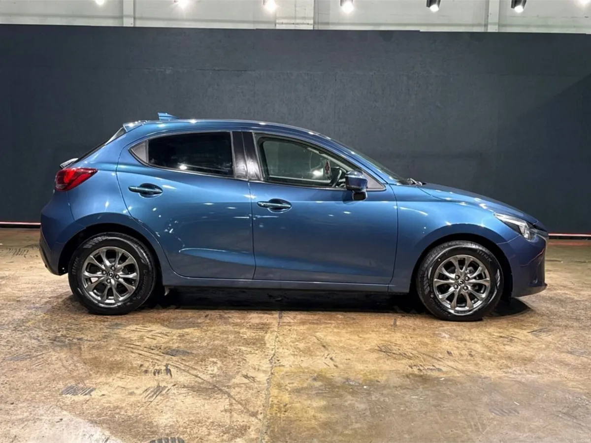 Mazda Demio 1.3 AUTOMATIC - BROWN TRIM & UPHOLSTER - Image 3