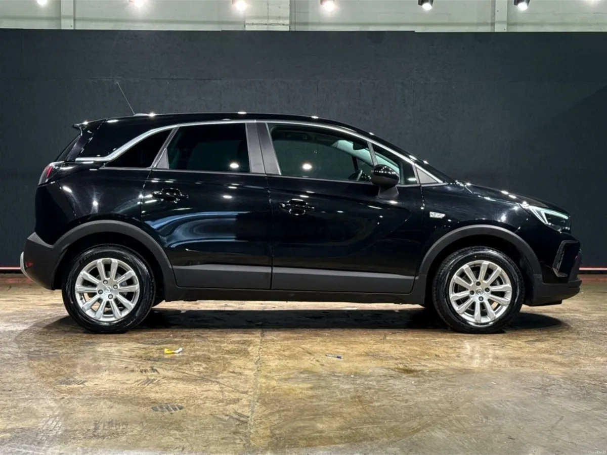 Opel Crossland Elite-1.2 130ps-pet-auto 5DR A - Image 3