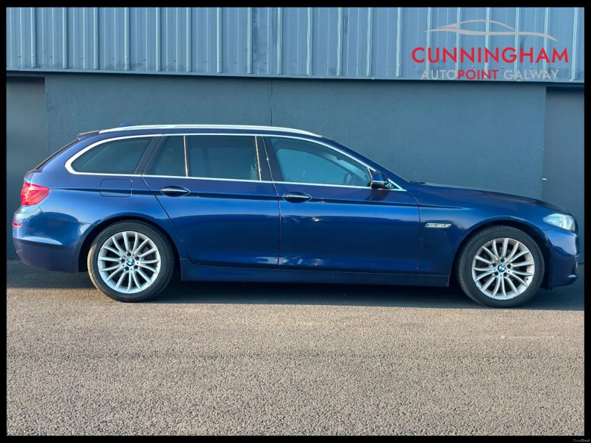 BMW 5-Series 520d Luxury Touring Auto - Image 3