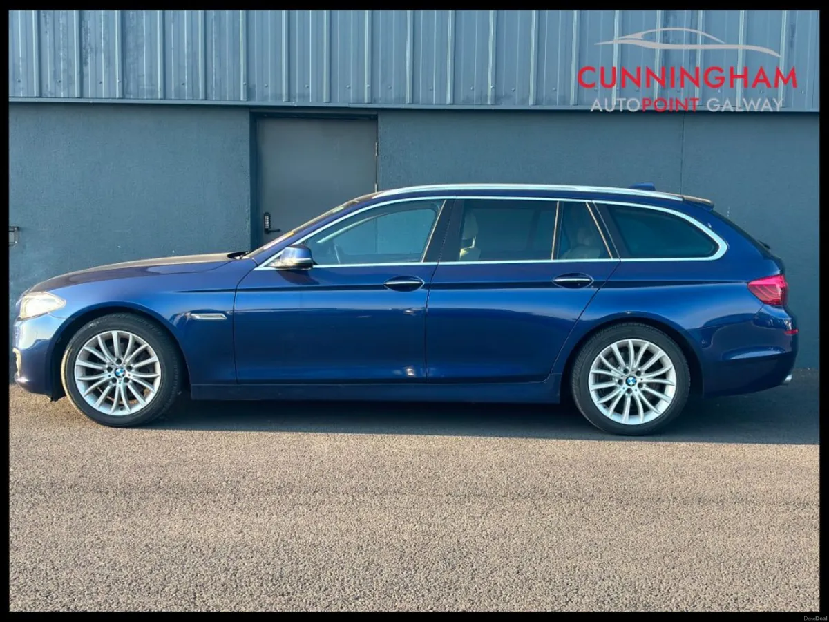 BMW 5-Series 520d Luxury Touring Auto - Image 4