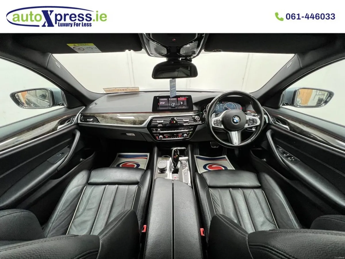 BMW 5-Series 523D M-SPORT Automatic, Reverse camer - Image 2
