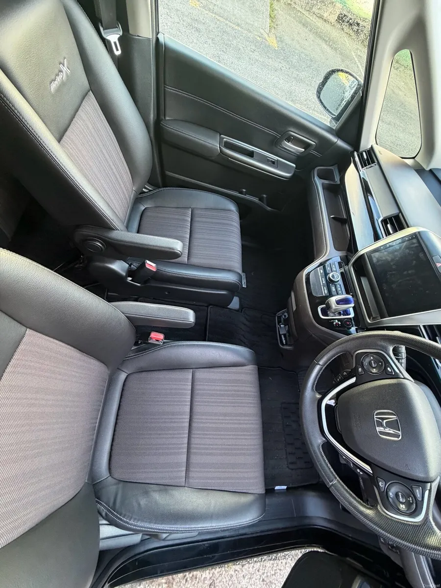 2018Honda Freed 1.5 HYBRID Auto 7 SEATER - Image 4