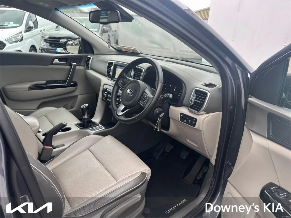 Kia Sportage 1.7 PLATINUM DSL - Image 2