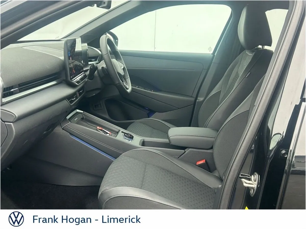 Volkswagen T-Roc THE ALL NEW VOLKSWAGEN T-ROC R-LI - Image 4