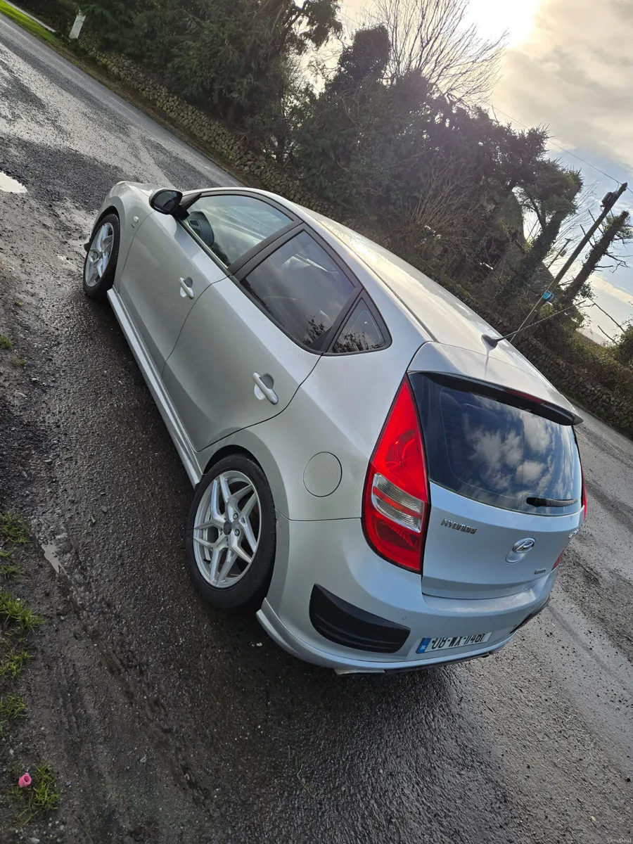 Hyundai i30 2008 - Image 1