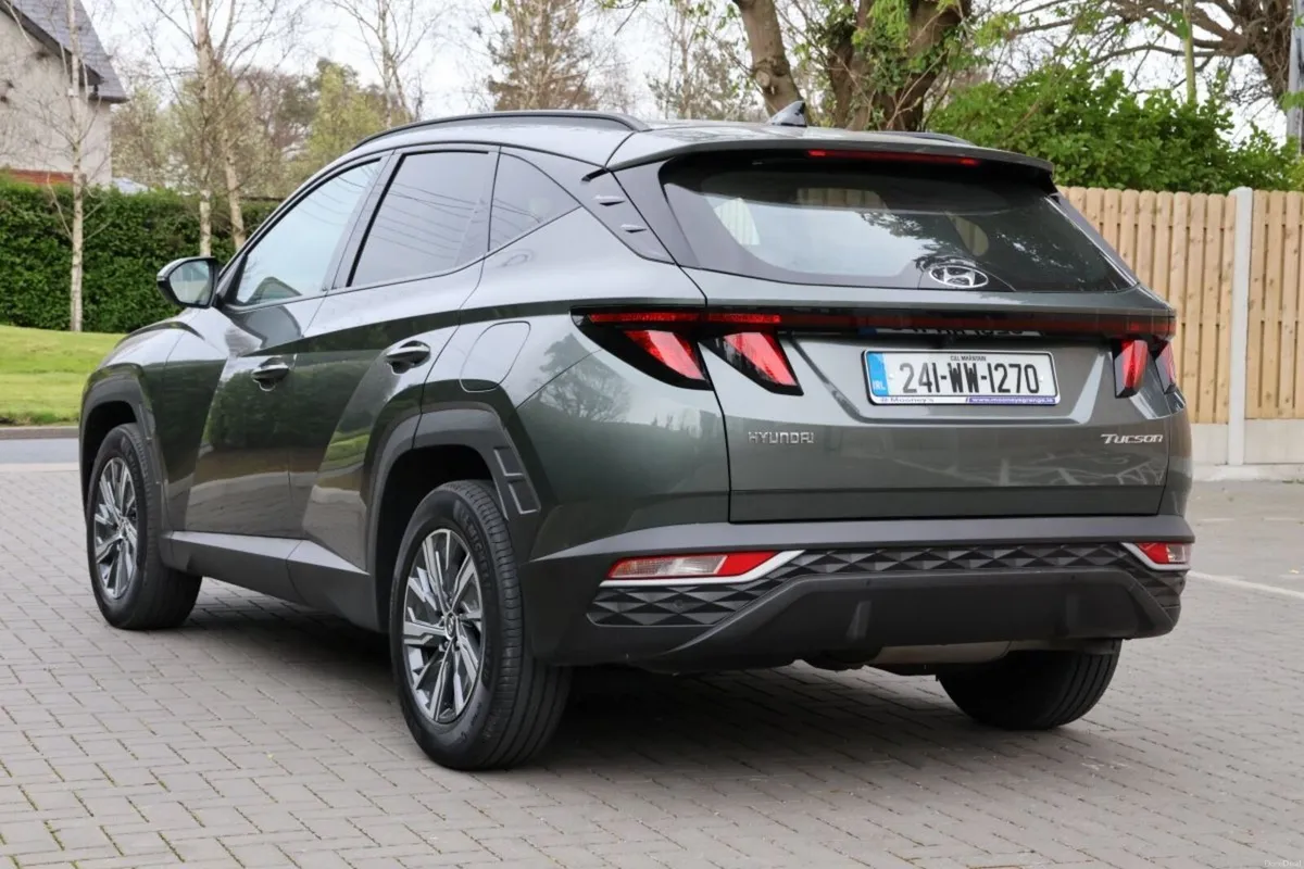Hyundai Tucson 2WD Executive - Image 4