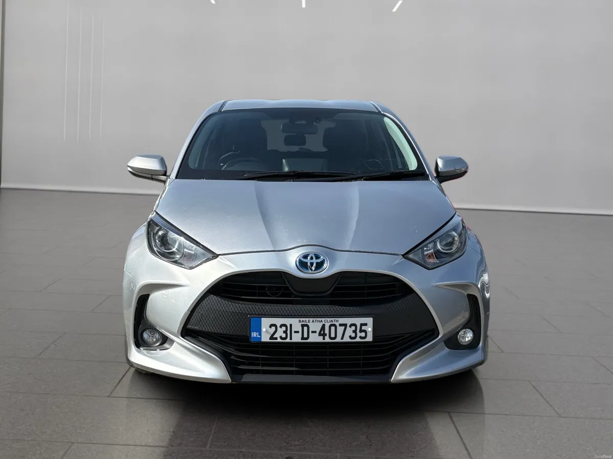Toyota Yaris 2023 - Image 3