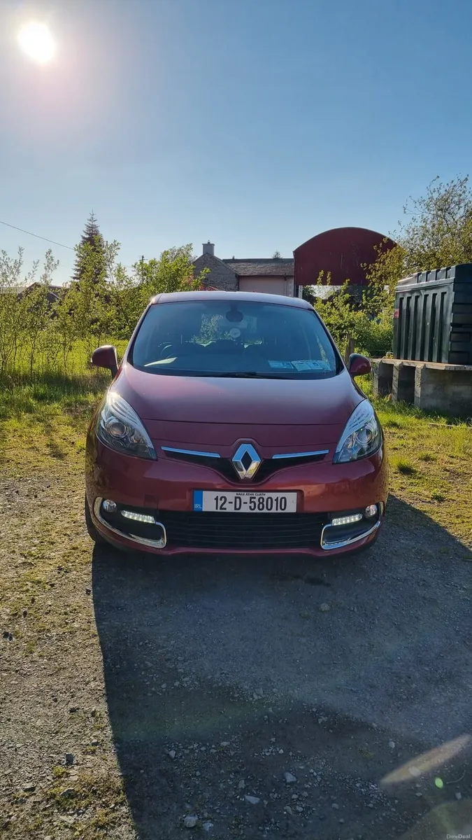 2012 Renault Grand Scenic - Image 2