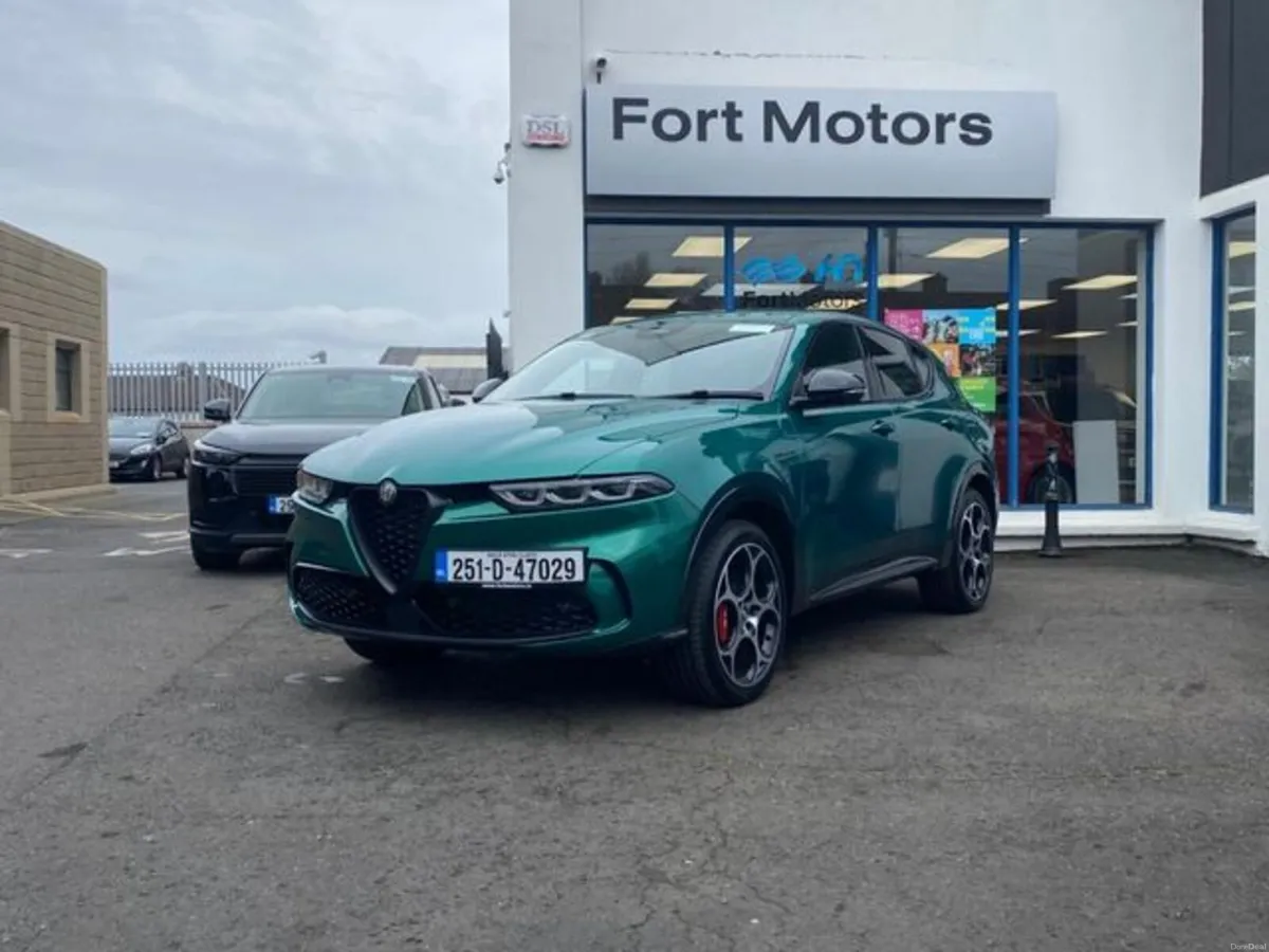 Alfa Romeo Tonale Veloce 1.3i (280bhp) Phev Q4 , P - Image 1