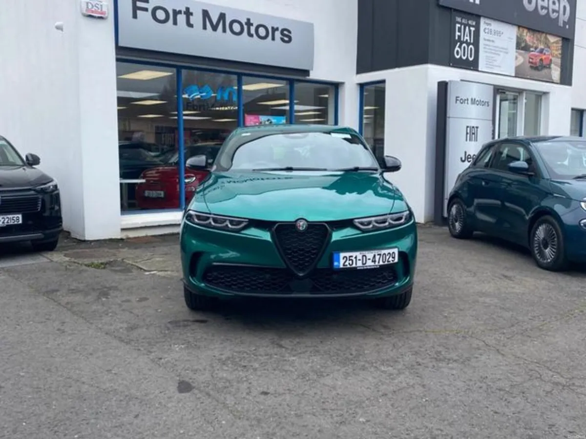 Alfa Romeo Tonale Veloce 1.3i (280bhp) Phev Q4 , P - Image 3
