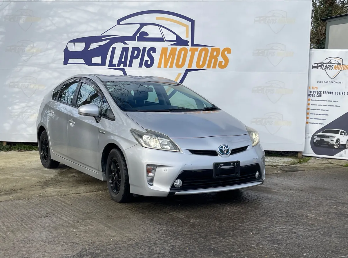 Toyota Prius 2013  1.8 petrol Hybrid - SN00 - Image 5