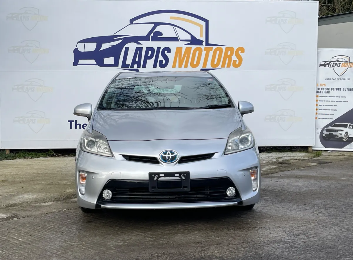 Toyota Prius 2013  1.8 petrol Hybrid - Image 3