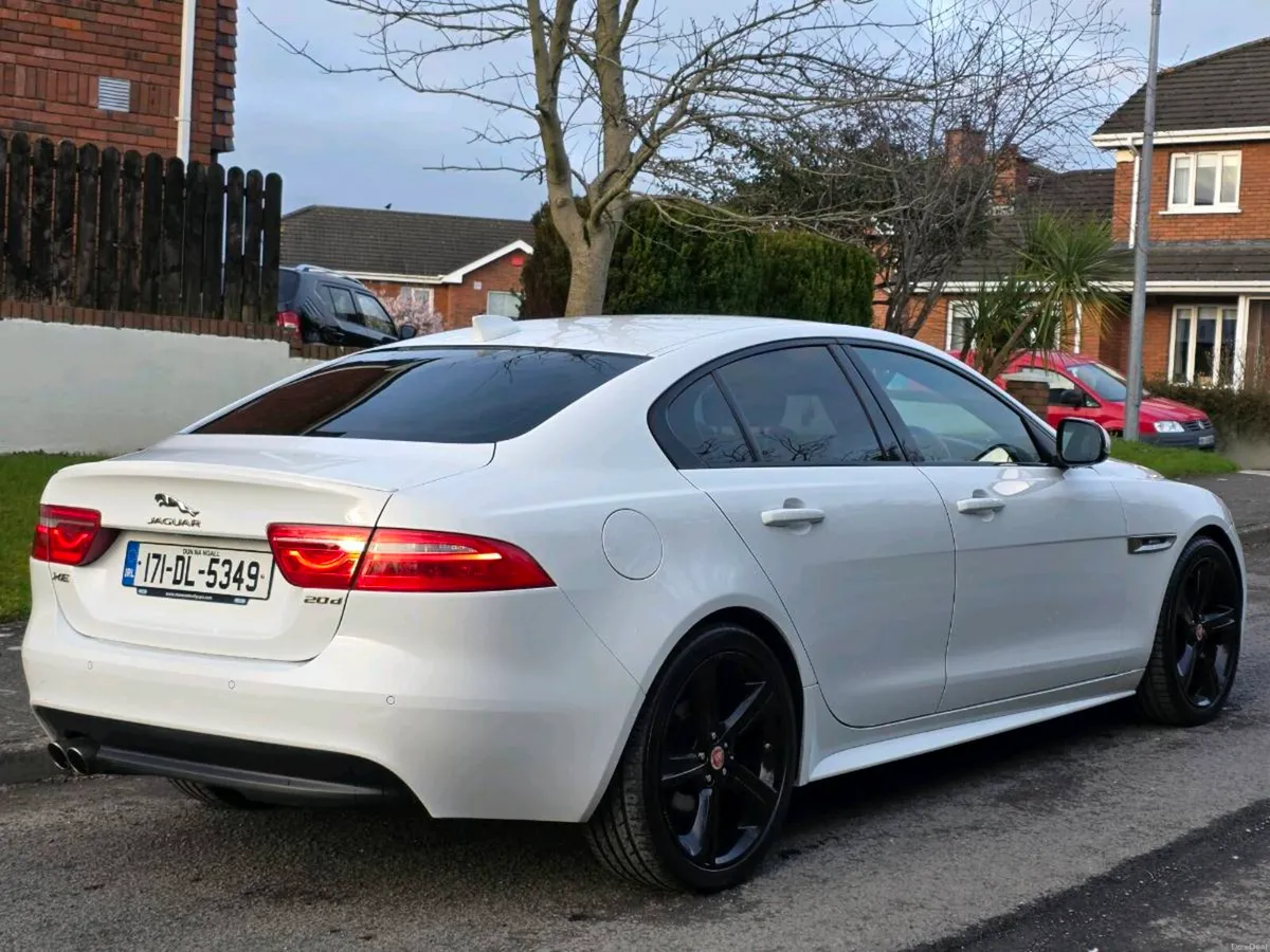 171 JAGUAR XE RLINE 2.0D AUTO - Image 4