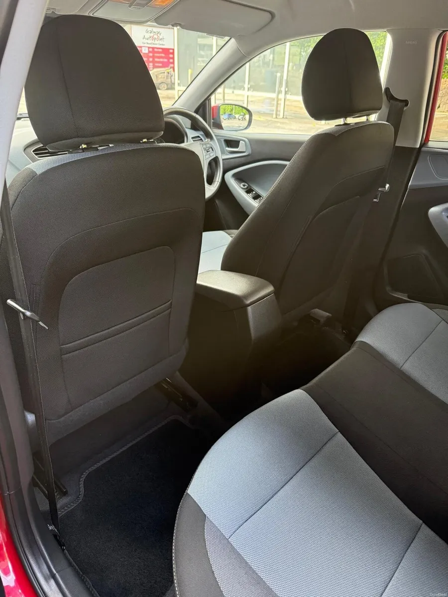 Hyundai i20 - Image 4