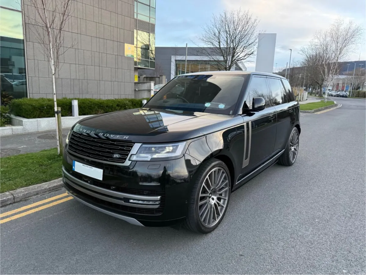 Land Rover Range Rover HSE D350 - Huge Spec - Low - Image 2