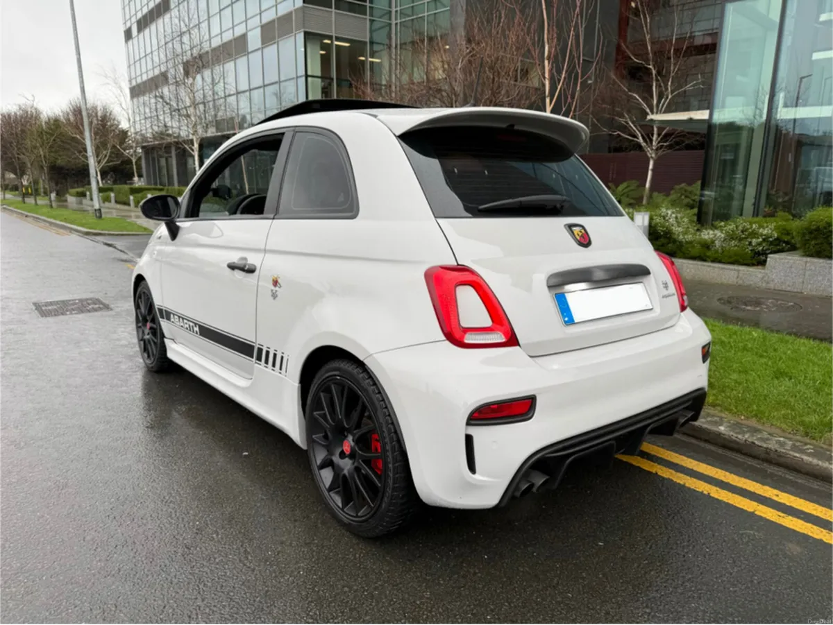 Abarth 595 Competizione - Image 3