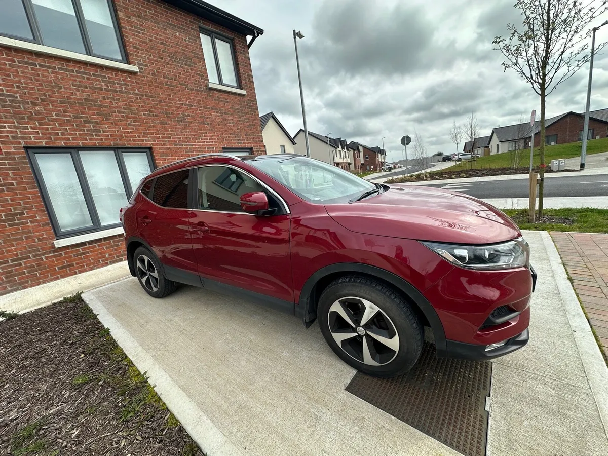 Nissan Qashqai 2018 1.2 SV Premium Manual - Image 1
