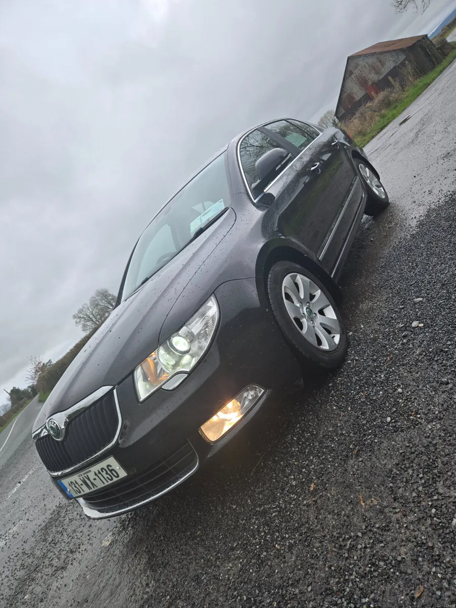 Skoda Superb 2013 - Image 1