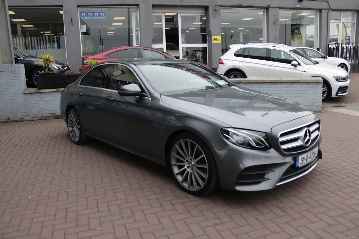 E220D AVANTGARDE 2.0 5DR SALOON AUTOMATIC - Image 1
