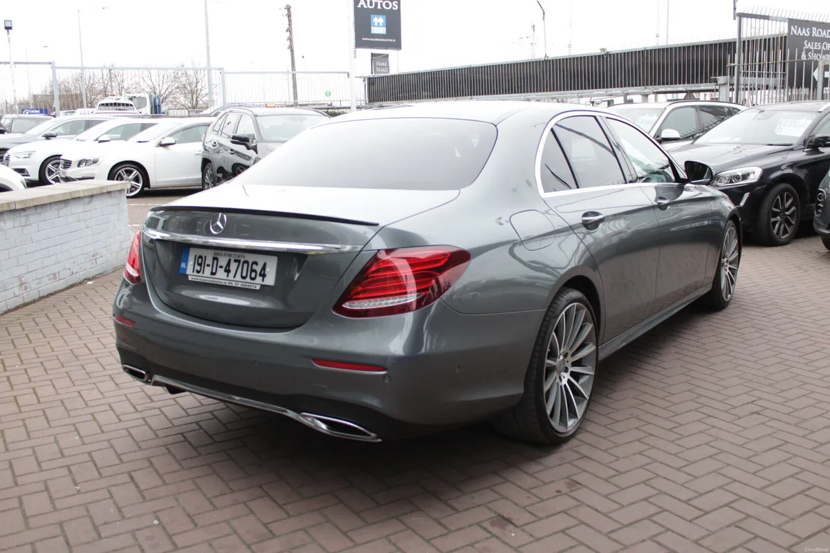 E220D AVANTGARDE 2.0 5DR SALOON AUTOMATIC - Image 4