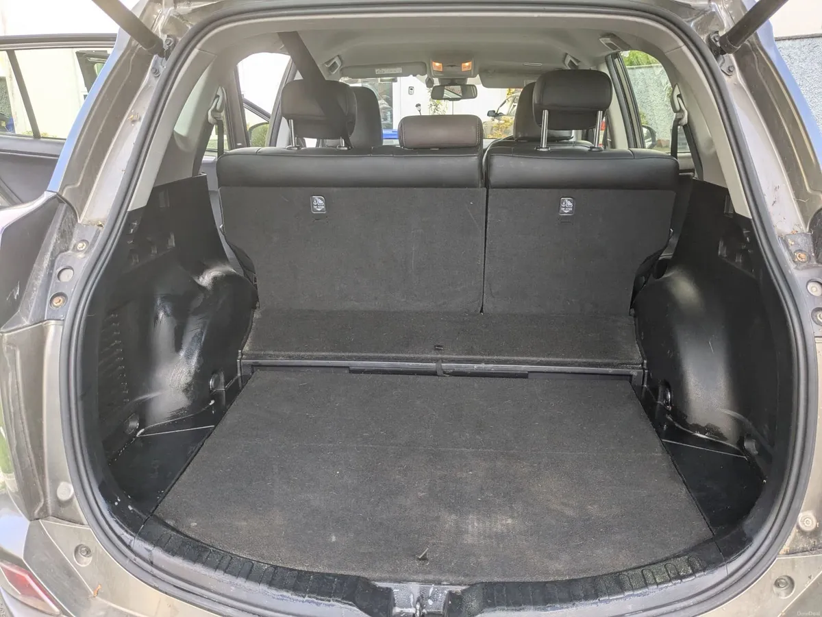 Toyota rav 4 sports luna - Image 4