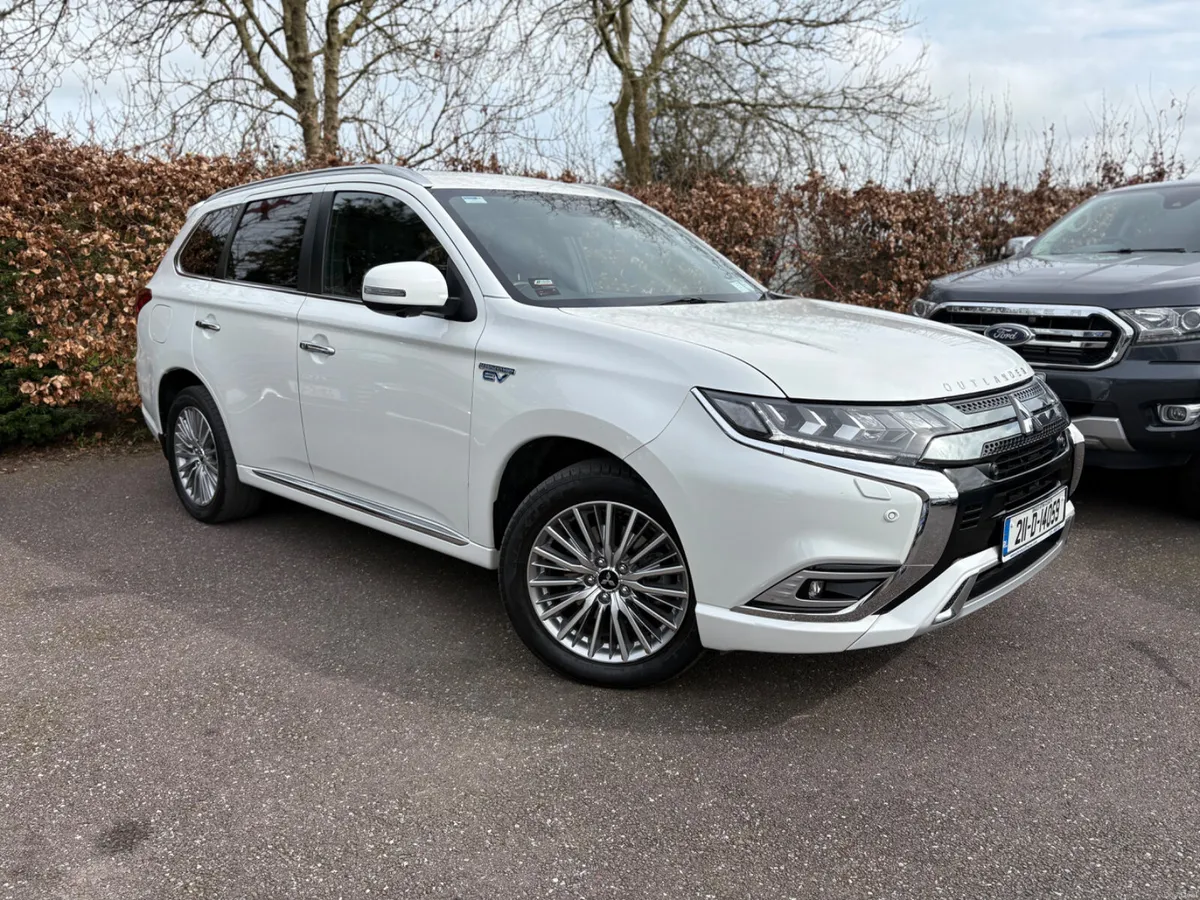 PHEV INSTYLE | 1 OWNER | BIG SPEC - Image 1