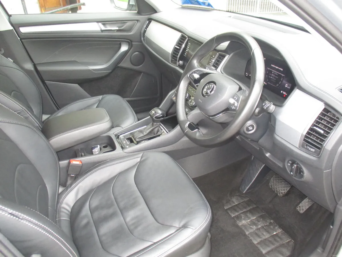 2023 SKODA KODIAQ 2.0 TDI DSG AMB 7 SEAT / LEATHER - Image 3