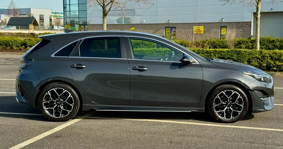 Kia Ceed 2023 - Image 4