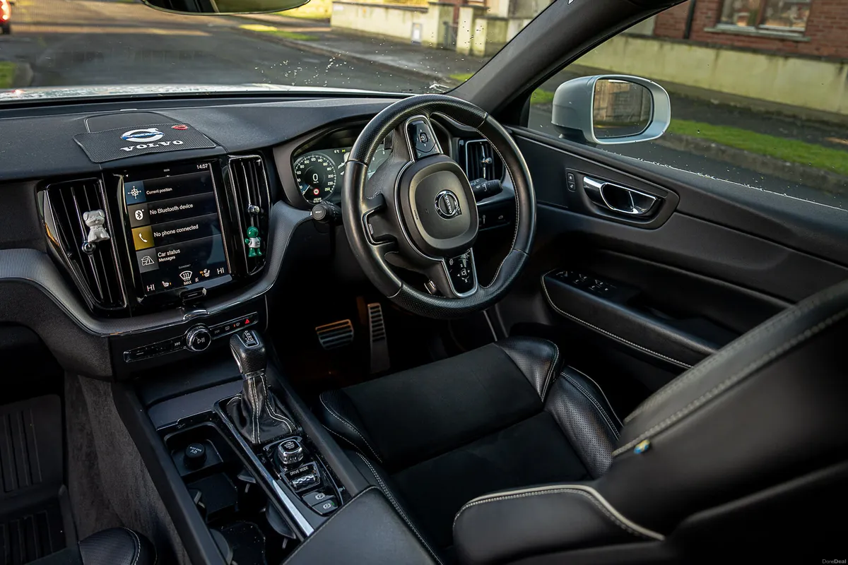 2019 Volvo Xc60 - Image 4