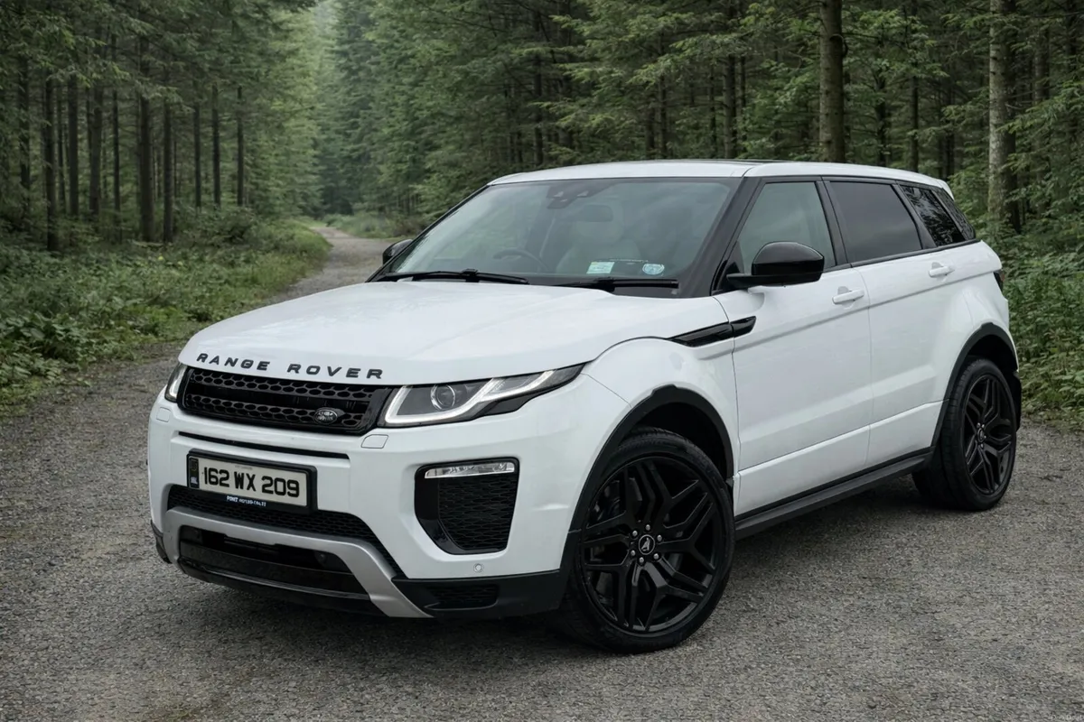 162 RANGE ROVER EVOQUE 2.0D AUTO -  HIGH SPEC = - Image 3