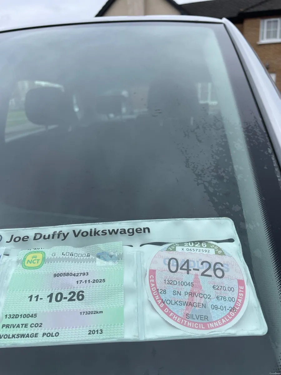 Silver Volkswagen Polo TRENDLINE 2013 - Image 2