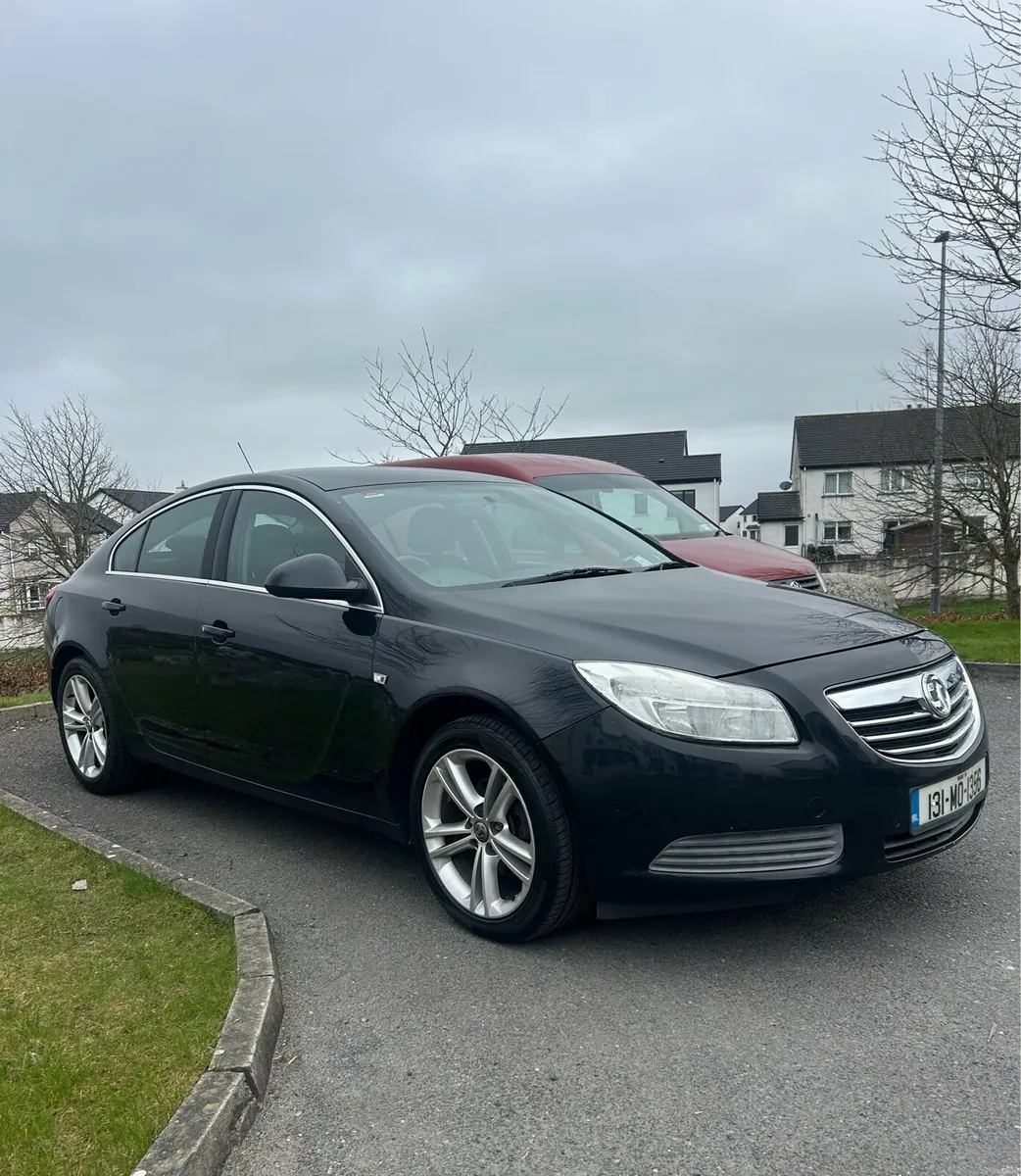 131 Vauxhall Insignia NCT 12/26 - Image 4