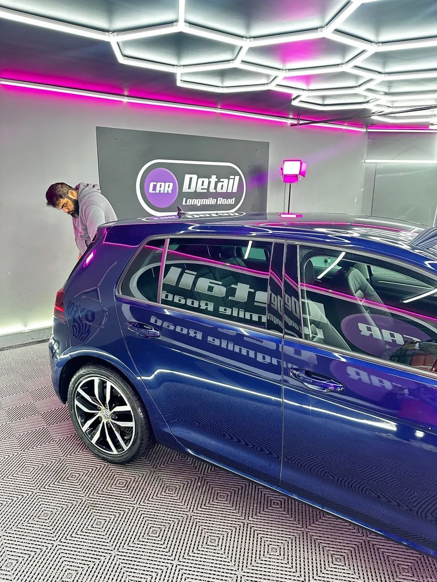 Volkswagen E Golf - Image 3