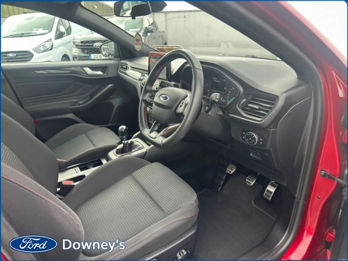 Ford Focus 1.5 TD ST-LINE - Image 2