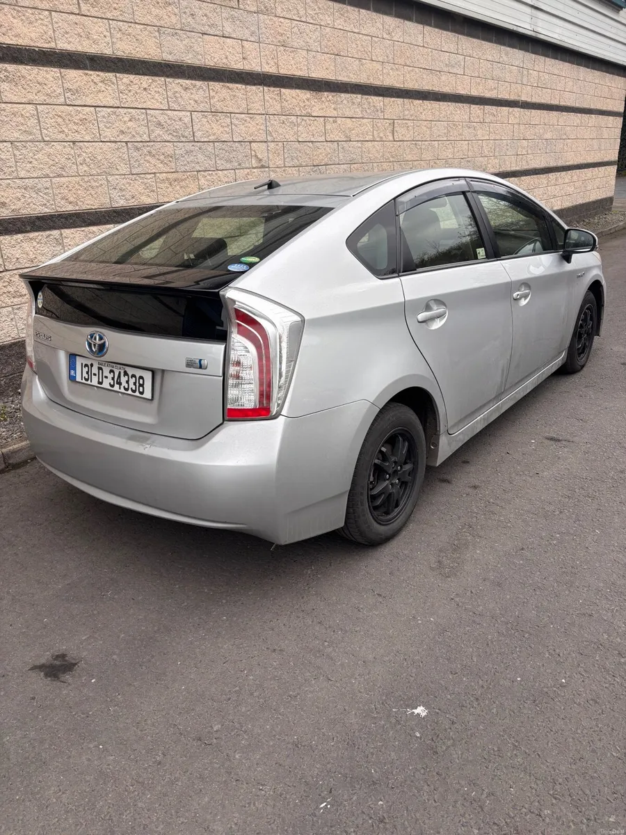 Toyota Prius 2013 - Image 4