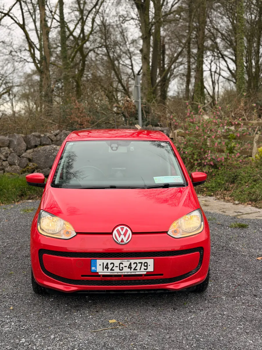 Volkswagen up! 2014 - Image 1