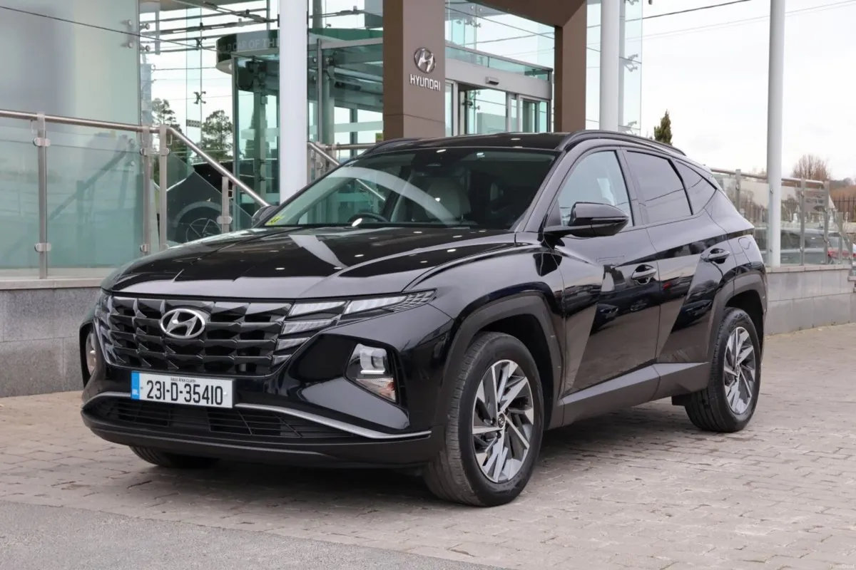 Hyundai Tucson 2WD Executive - Image 1