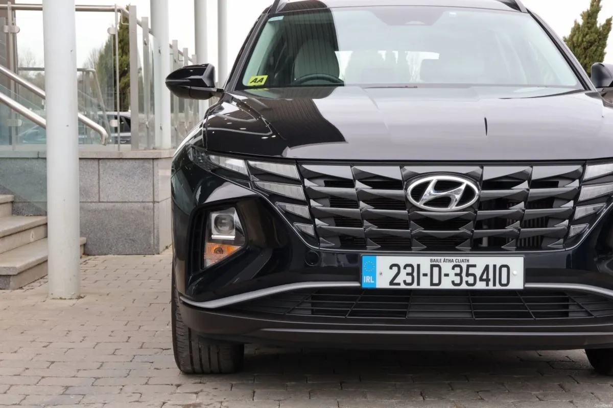 Hyundai Tucson 2WD Executive - Image 3