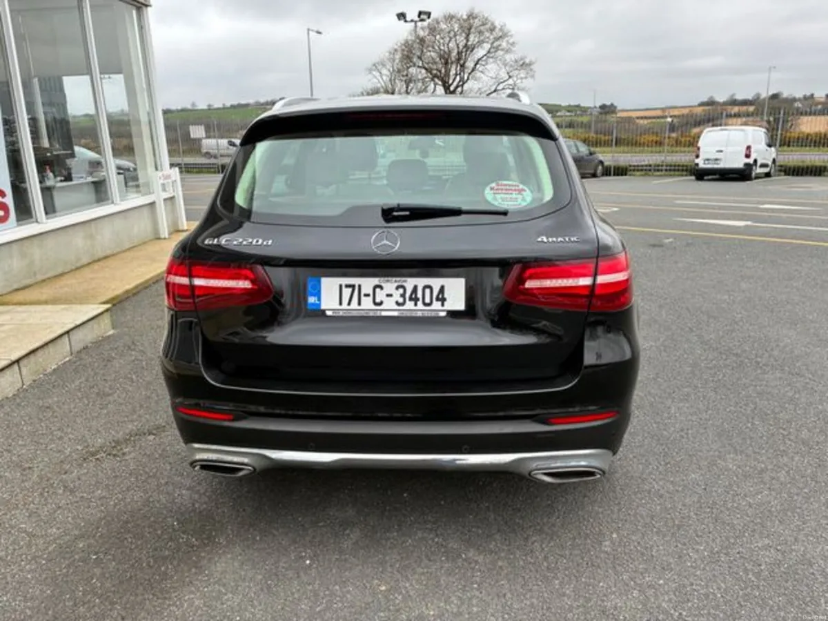 Mercedes-Benz GLC 220 d 4mati D 4matic 5DR Auto - Image 4