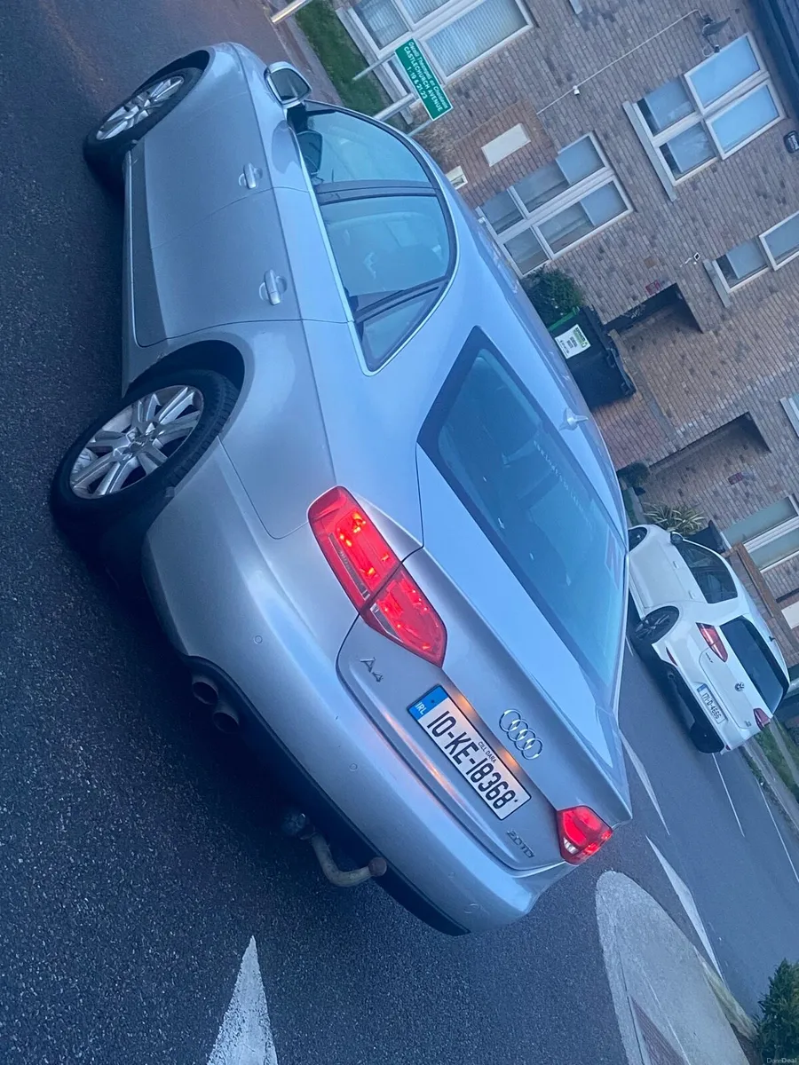 Audi A4 2010 - Image 4