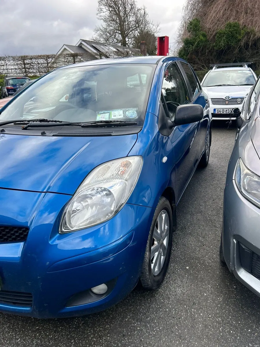 Toyota Yaris - Image 2