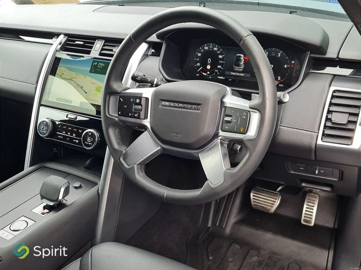 Land Rover Discovery 3.0 D350 Campaign - Image 4