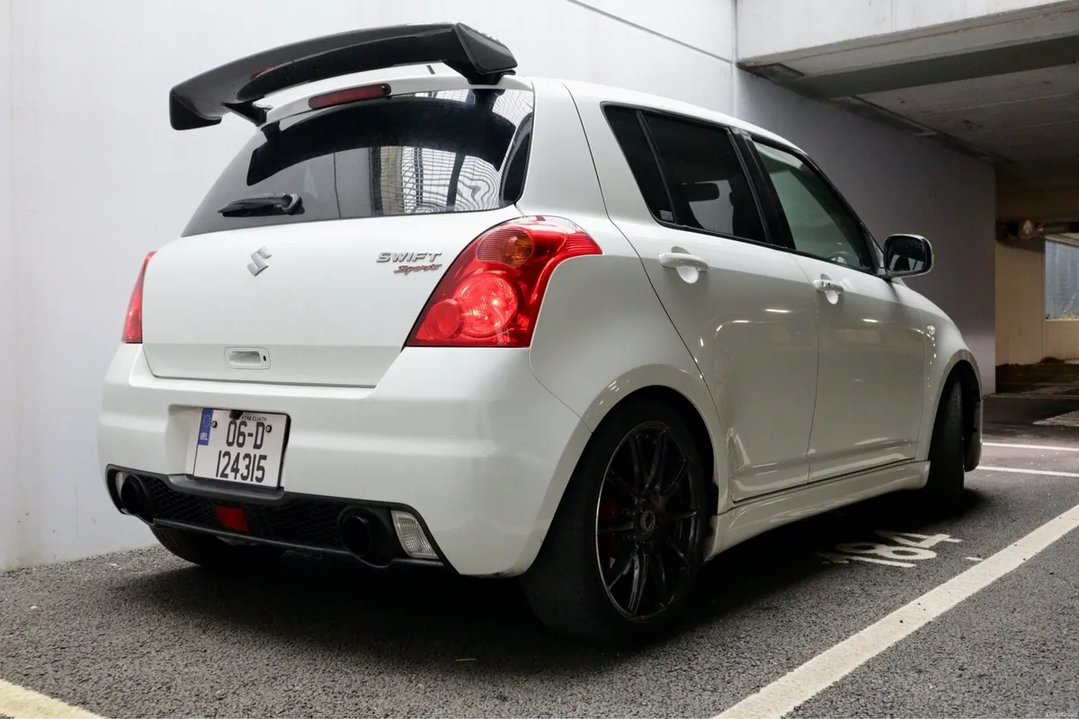 Suzuki Swift Sport SUPERCHARGED - JDM Spec - Mint. - Image 4