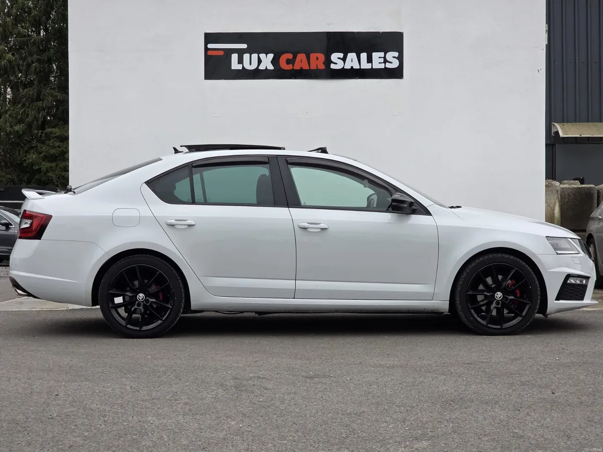 SKODA OCTAVIA VRS 2.0TDI - Image 3