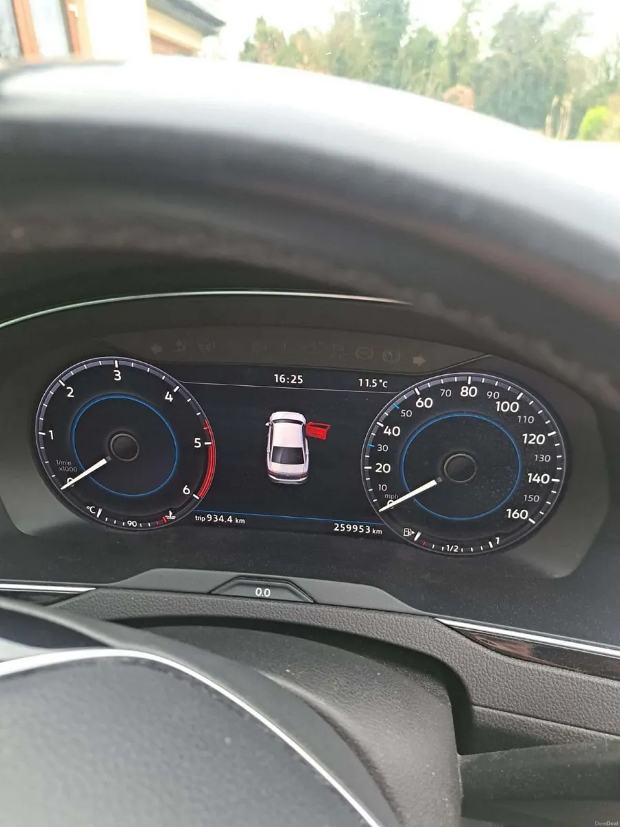 Volkswagen Passat 2017 GT sunroof  high spec - Image 2