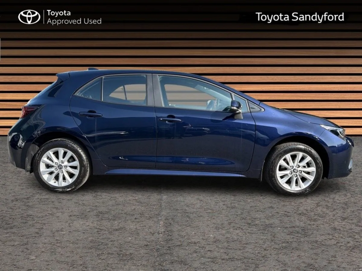 Toyota Corolla HYBRID LUNA HATCHBACK // REAR CAMER - Image 3