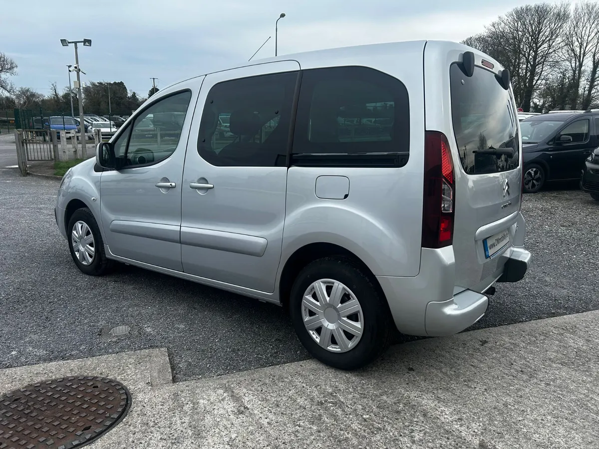 Wheelchair Car - Image 5