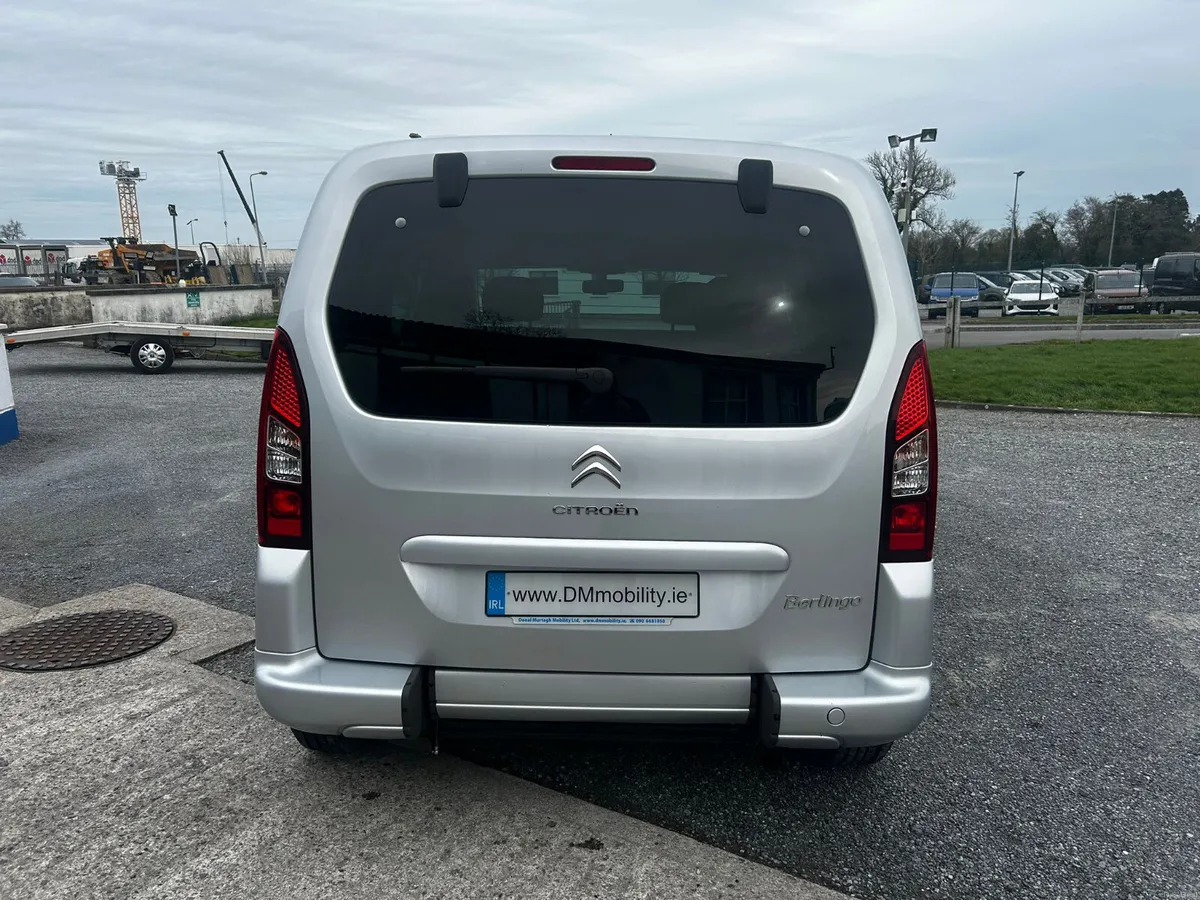Wheelchair Car - Image 6