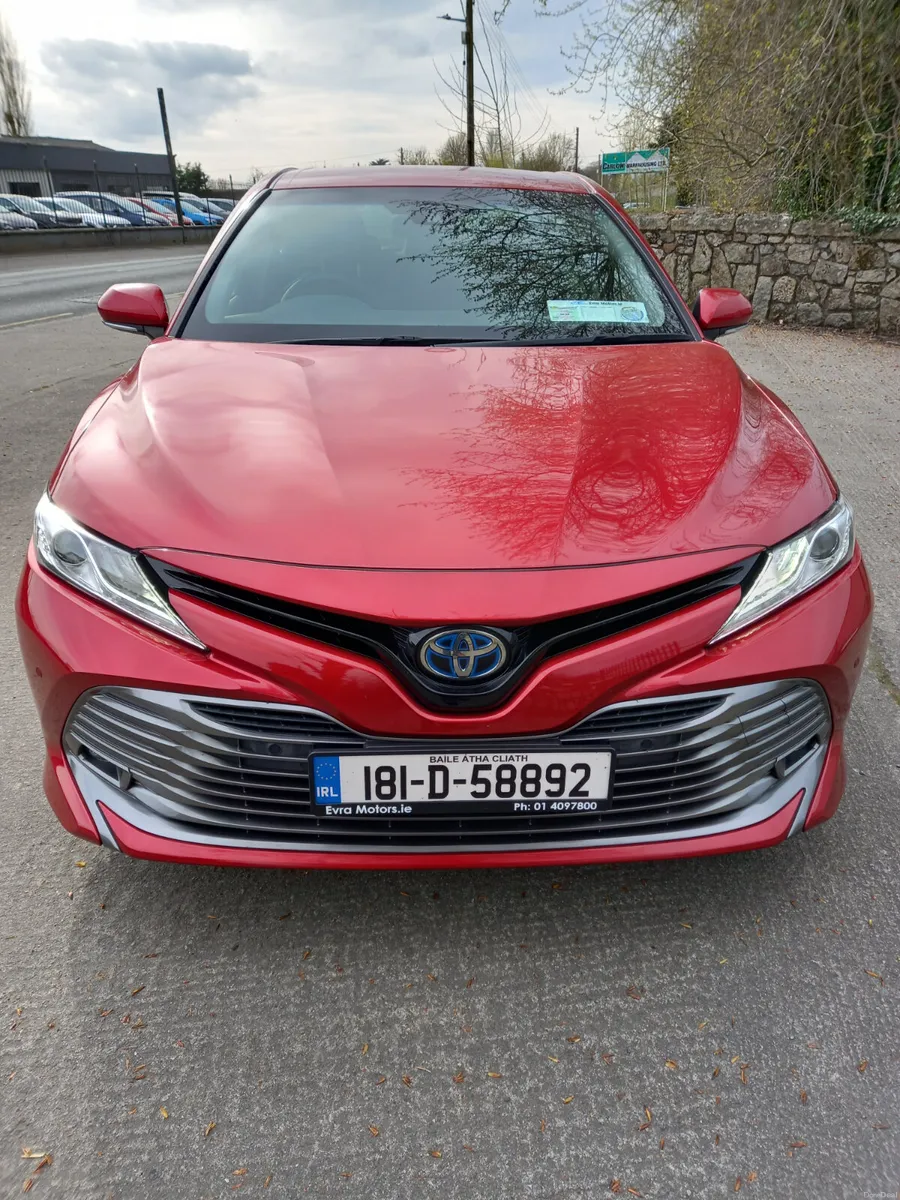 2018 Toyota Camry 2.5 Hybrid Petrol - Image 3